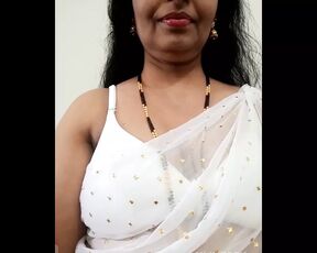 White saree me pushpa Aunty sex chat krte huye