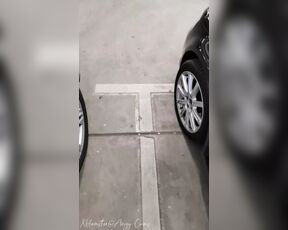 URGENT PISSING in PARKING LOT