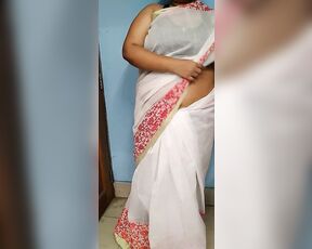 Neighbor Bhabhi wearing saree - sexy Figure