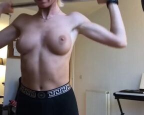 My First Ever Body Building Video (more on onlyfans @lemoncity444)