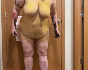 Mature MILF BBW Paint Butt Ass print nude strip